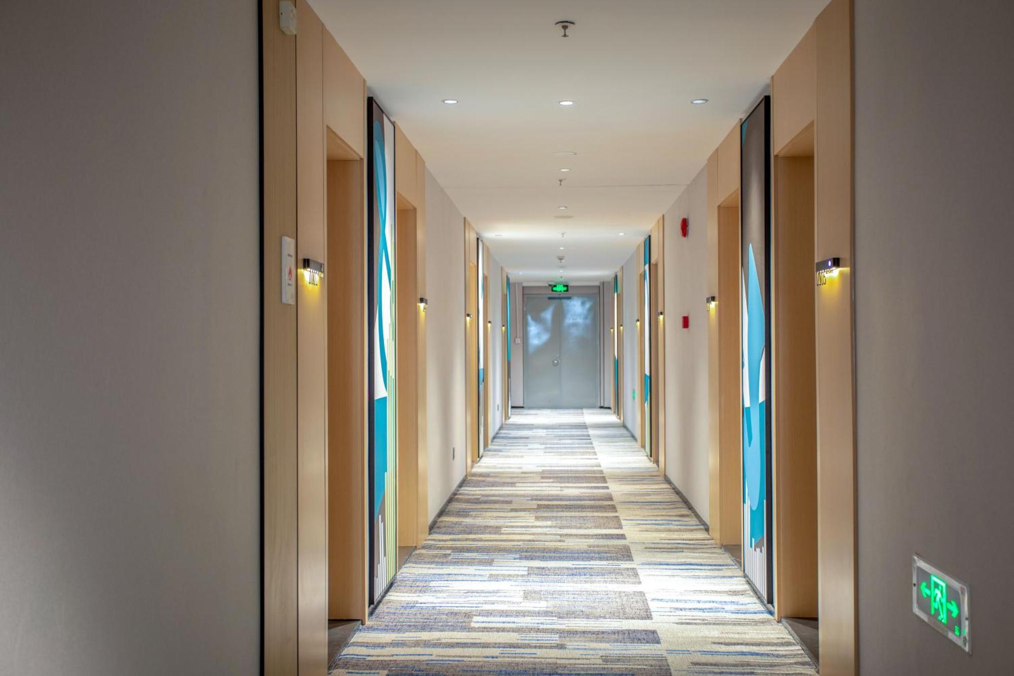 Vx Hotel Shanghai Yixian Road Dabaishu Экстерьер фото